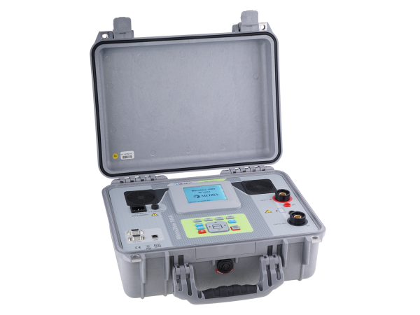 Metrel MI 3252 im Koffer